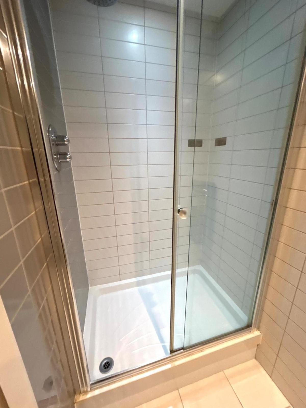 O2 & Excel Zone 2 Sleeps 6 Appartamento *